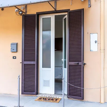 Apartmán Zen Jacuzzi Retreat Mit Terrasse, Garage, Klimaanlage, 24 - 7 Check-in, Netflix Und Casale Monferrato