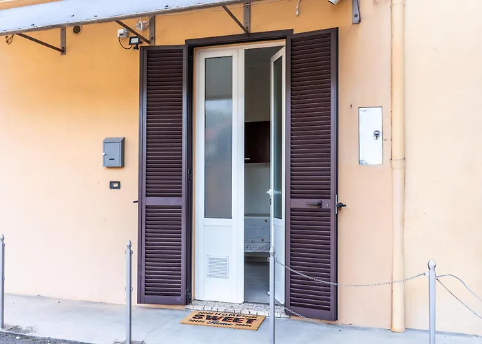 아파트 Zen Jacuzzi Retreat Mit Terrasse Garage Und 24 7 Check In Netflix Und 카살레몬페라토