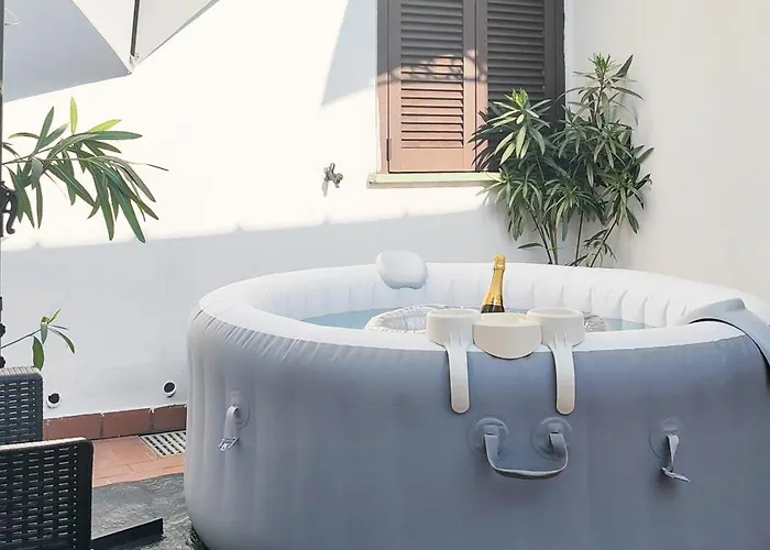 Zen Jacuzzi Retreat Mit Terrasse Garage Und 24 7 Check In Netflix Und 아파트