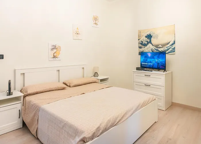 Zen Jacuzzi Retreat Mit Terrasse Garage Und 24 7 Check In Netflix Und 아파트 카살레몬페라토